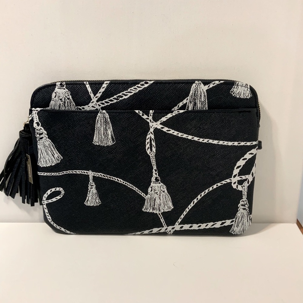 Chico’s Navy & White Tech Case